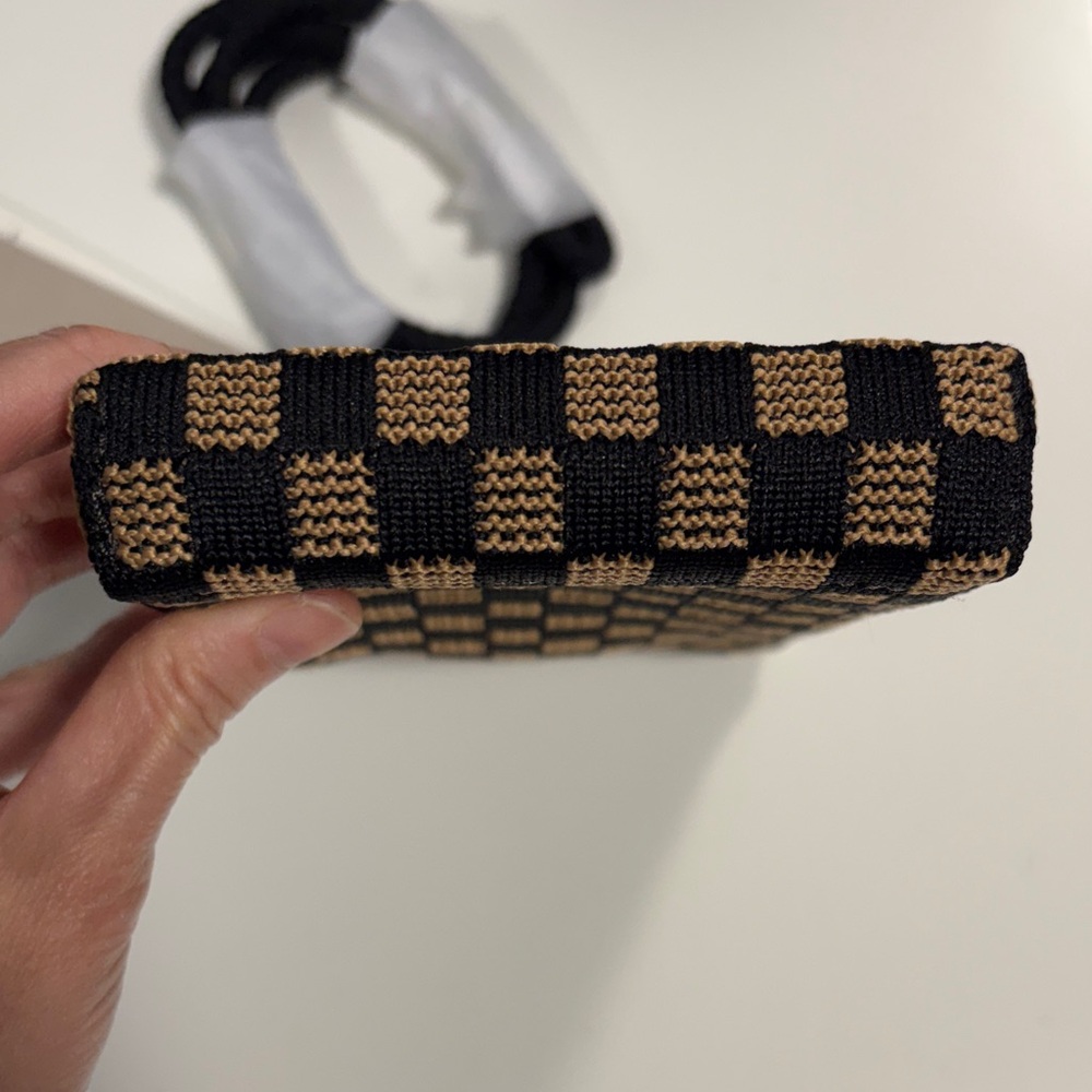 Rothy’s The Phone Crossbody - Picture 4 of 6